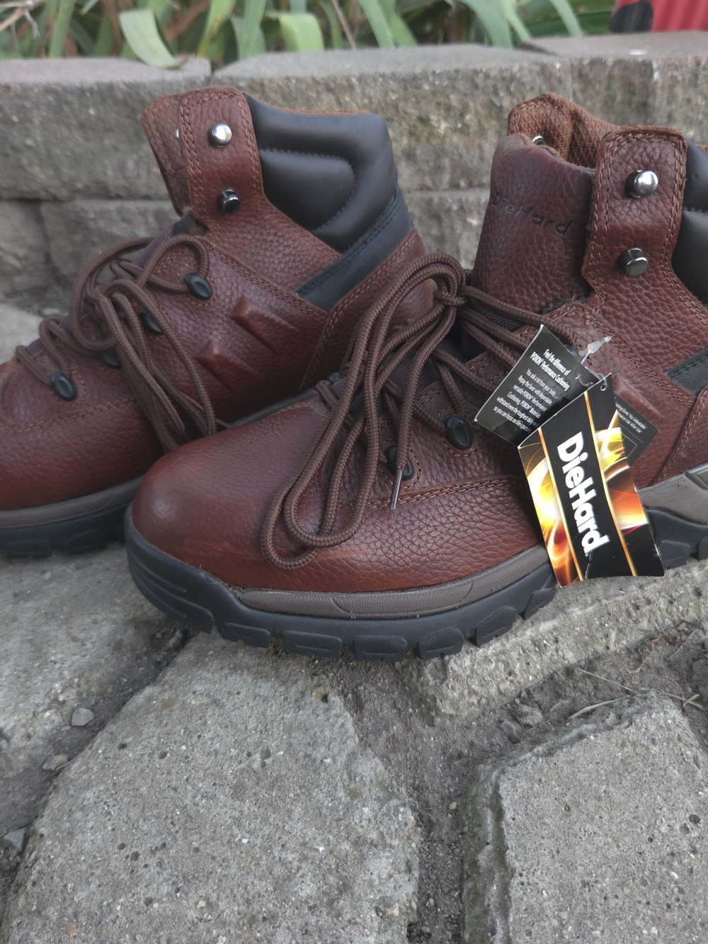 Diehard Men's Brown Leather Work Boots with Cushioned Collar